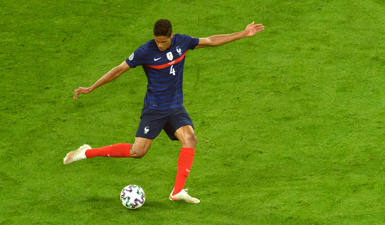 Foto: SER: Królewscy nastawieni na odejście Varane'a