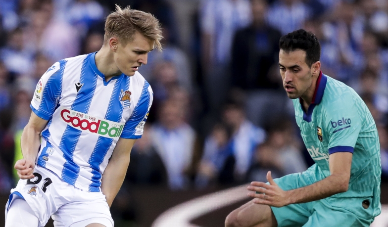 Foto: Świetny mecz Ødegaarda z Barceloną