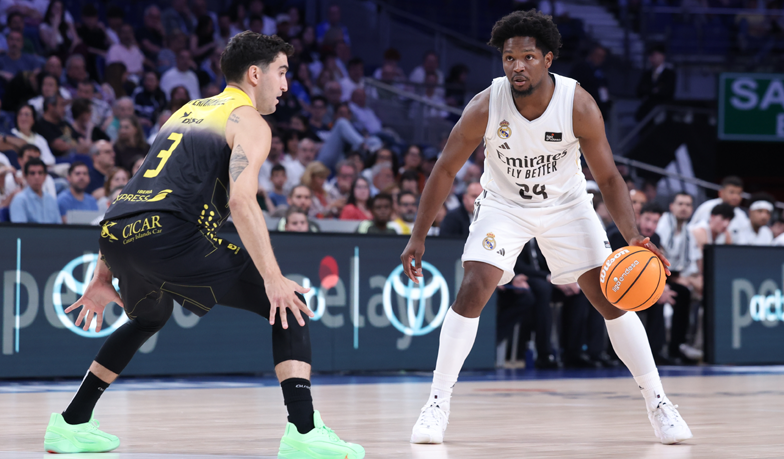 Tenerife rywalem Realu Madryt, Unicaja poza play-offami