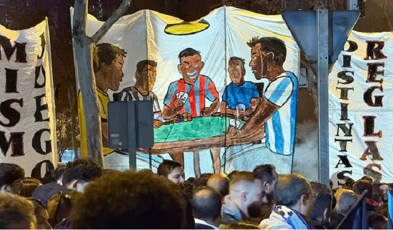 Foto: „Ta sama gra, inne zasady”