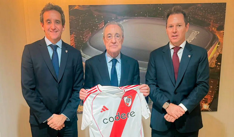 Foto: Spotkanie prezesów Realu i River Plate