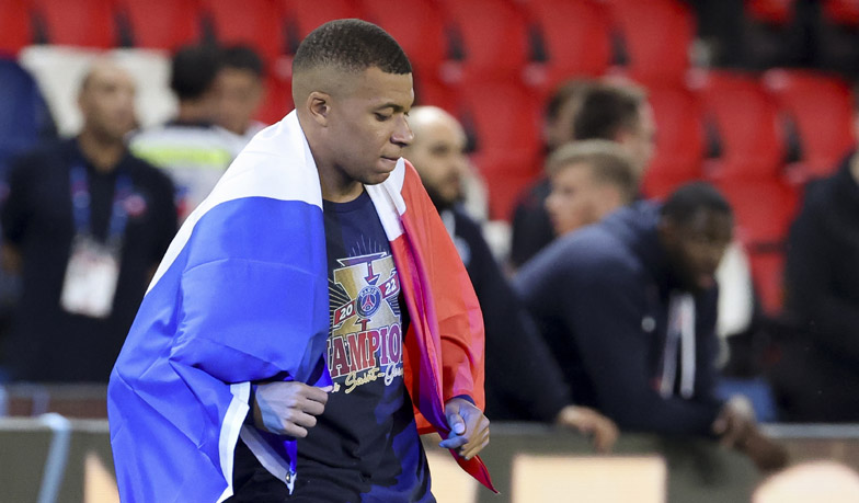 Foto: Francuskie media: Mbappé wybrał wyzwania sportowe w domu