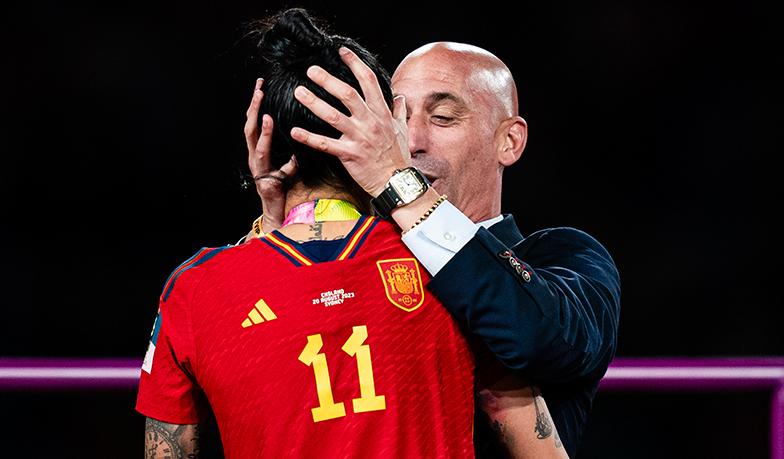 Foto: FIFA może zawiesić Rubialesa na 15 lat