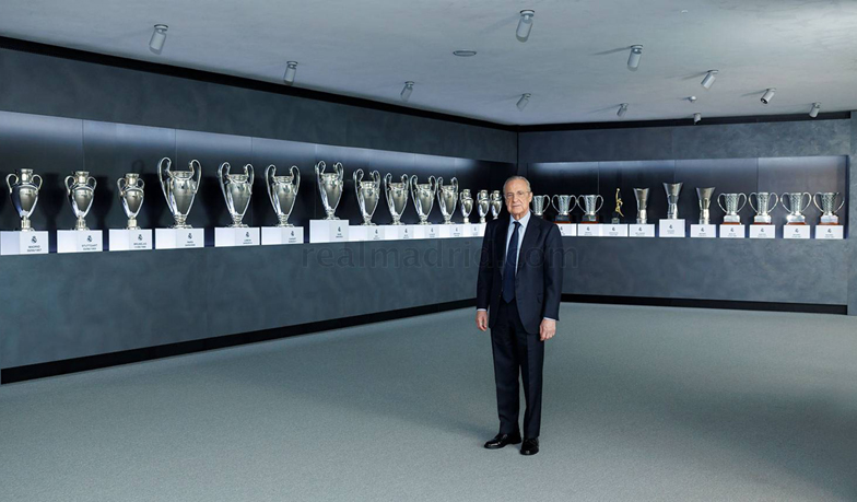 Foto: Florentino wstawił do gabloty 25. Puchar Europy Realu Madryt