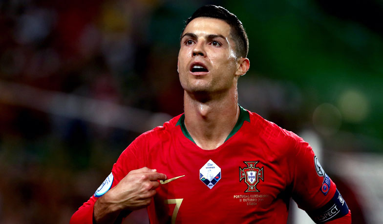 Foto: Cristiano z 700 golami w profesjonalnej karierze