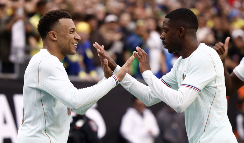 L'Équipe: Dembélé przekazał Mbappé, że w kadrze będzie musiał pracować więcej w obronie niż w Realu