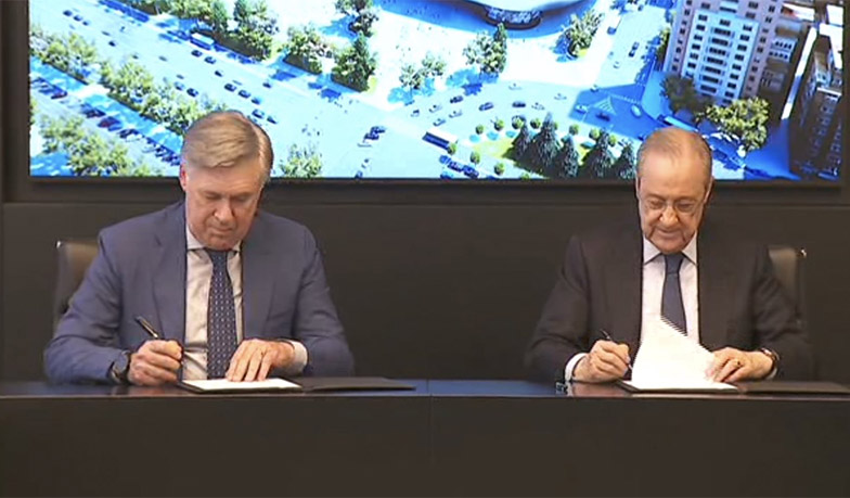 Foto: Ancelotti podpisał trzyletni kontrakt