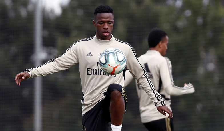 Foto: Vinícius: Ciężko trenuje się w taki sposób