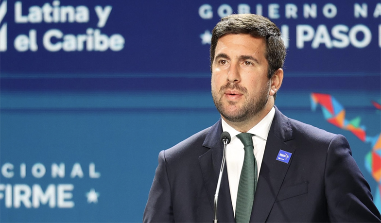 El País: Enrique Riquelme szuka banku, który poręczy jego start w wyborach