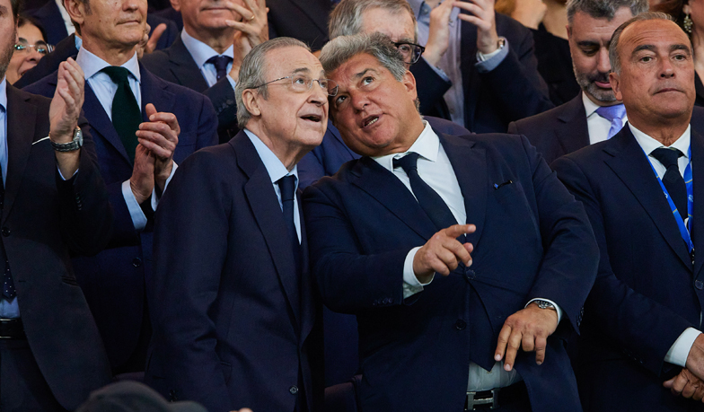 Foto: Mundo Deportivo: Florentino Pérez przed meczem przywitał się z sędziami