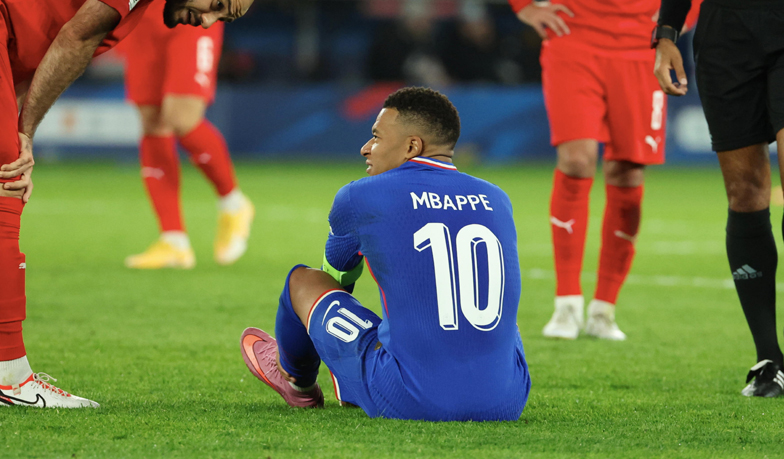 Foto: Deschamps: To nic martwiącego, nawet jeśli Mbappé odczuwa dyskomfort