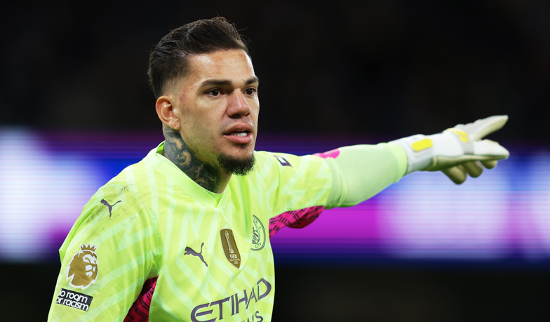 Foto: Ederson z nagrodą The Best dla bramkarza
