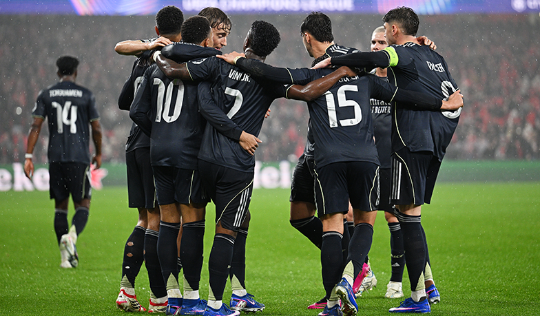 Foto: „Tą drogą czasem da się coś wygrać, ale z obecnymi piłkarzami raczej już to nie zadziała”