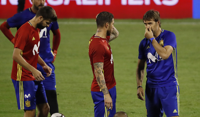 Foto: Piqué zaatakował Lopeteguiego i Ramosa ws. Katalonii