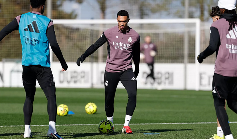 Foto: Sześciu piłkarzy nie trenowało z grupą