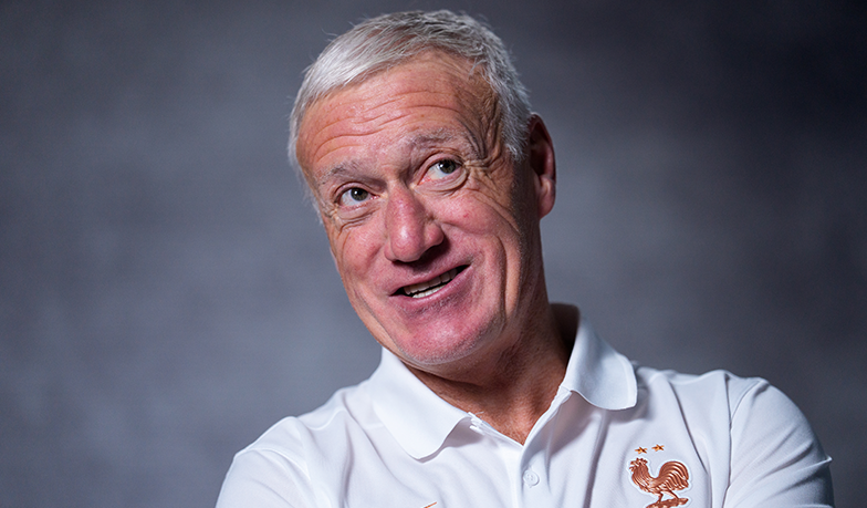 Deschamps: Muszę być głupi i przede mną musiało być wielu głupich trenerów, skoro ustawiali Mbappé na środku ataku