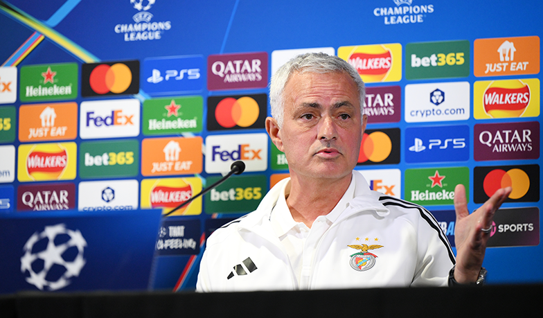 Foto: Mourinho: Prezes Florentino wysłał mi wiadomość
