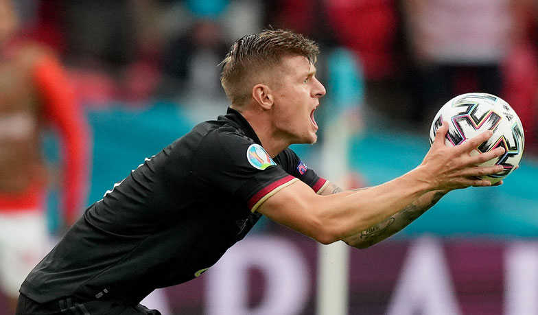 Foto: Hoeneß: Sposób gry Kroosa jest totalnie skończony