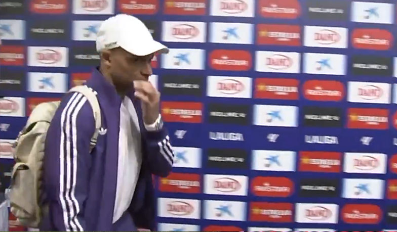 Foto: Wymowny gest Mbappé do dziennikarzy na pytania o czerwoną kartkę [VIDEO]