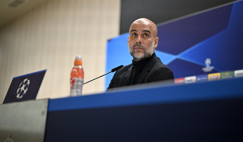 Foto: Guardiola: Nigdy nie powiedziałem piłkarzom, by wymusili czyjąś kartkę