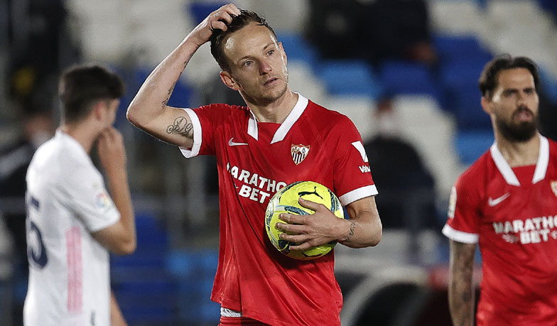 Foto: Rakitić: Jeśli zagrywasz ręką, jest ręka
