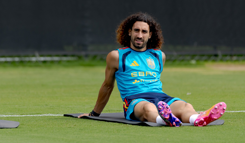 Cucurella: Wstałem i miałem tyle wiadomości od agentów i rodziny, że myślałem, że stało się coś złego, a chodziło o Real