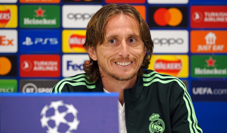 Foto: Modrić: Chcę zostać w Realu, jeśli na to zasłużę, a nie jako prezent za historię