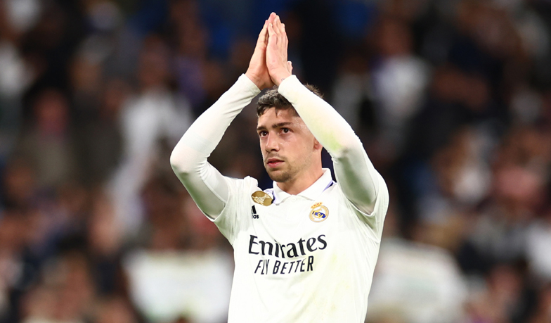 Foto: Santiago Bernabéu wsparło Fede Valverde