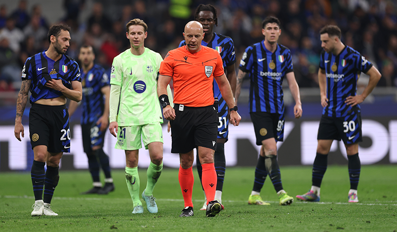 Marciniak: Podjąłem dwie decyzje na korzyść Barcelony, ale VAR mnie skorygował