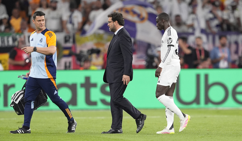 Foto: Oficjalnie: Alaba i Mendy przeszli operacje
