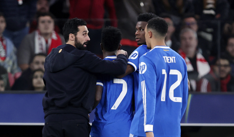 Foto: Arbeloa: Problemy z kolanami nie pozwalają Mbappé być gotowym na 100%