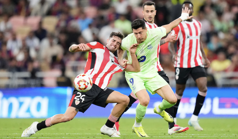 Foto: Barcelona w finale Superpucharu Hiszpanii