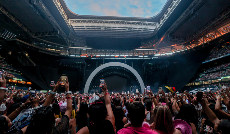 Foto: Metropolitano „pokonuje” Bernabéu i ostatecznie przejmuje koncert Loli Índigo
