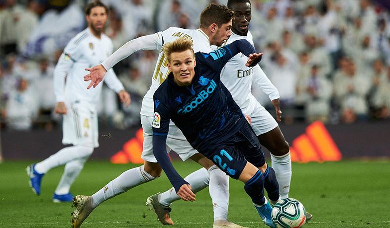 Foto: Letnie puzzle w środku pola