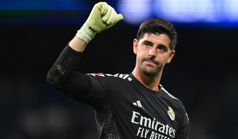 Courtois kupił markę rękawic REAL