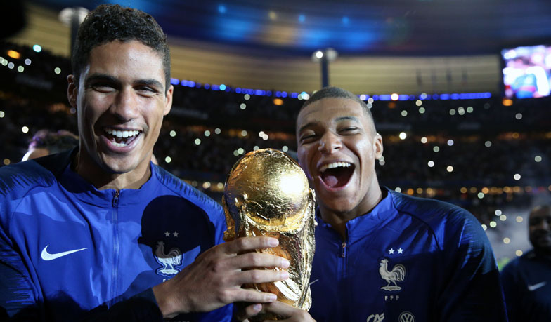 Foto: Varane kluczem do transferu Mbappé
