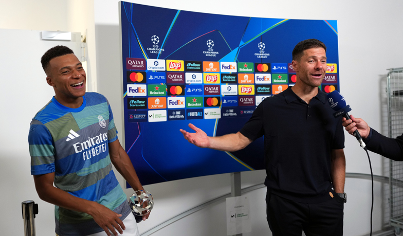 Foto: Xabi Alonso: Mogliśmy uniknąć czerwonej kartki, będziemy musieli porozmawiać na ten temat