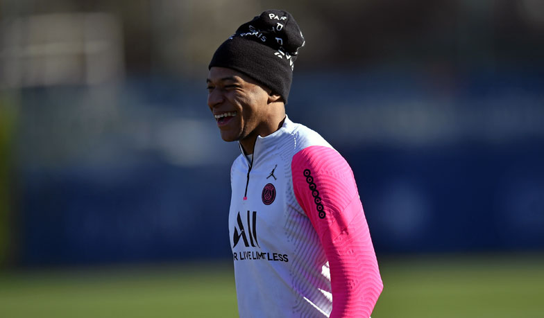 Foto: Mbappé oczekuje 35 milionów euro netto rocznie?