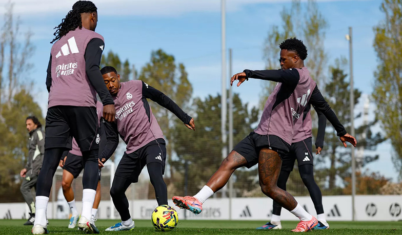 Vinícius i Valverde trenowali z grupą