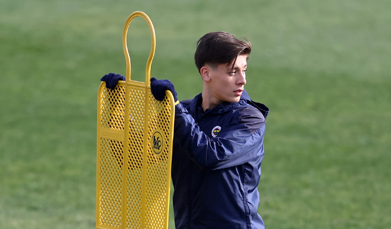 Foto: Madryckie media: Real ciągle musi domknąć transfer Gülera