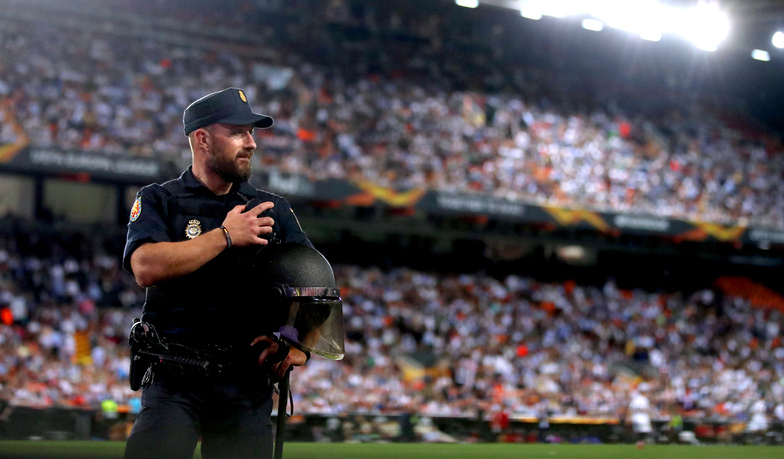 Foto: Trzech kibiców aresztowanych po meczu na Estadio Mestalla
