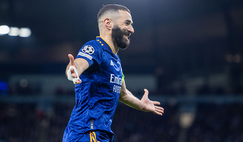 Foto: Benzema jedną ręką zakłada koronę króla strzelców Ligi Mistrzów