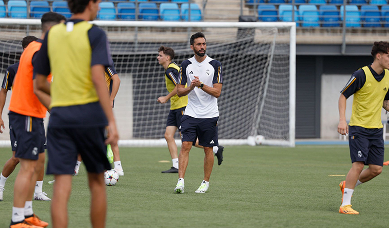 Foto: Arbeloa kontra Torres: kolejna runda