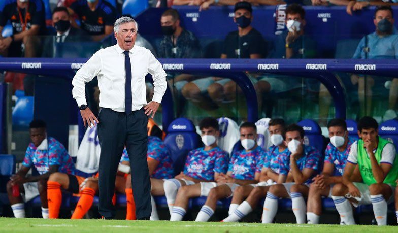 Foto: Ancelotti: Musimy pracować nad zaangażowaniem defensywnym