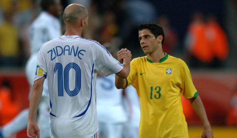 Foto: Cicinho: W starciu z Gravesenem Robinho mógł skończyć martwy