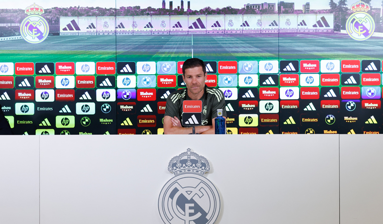 Foto: Xabi Alonso: Napastnicy nie mogą się wyłączać, ale obrońcy i pomocnicy też muszą naciskać