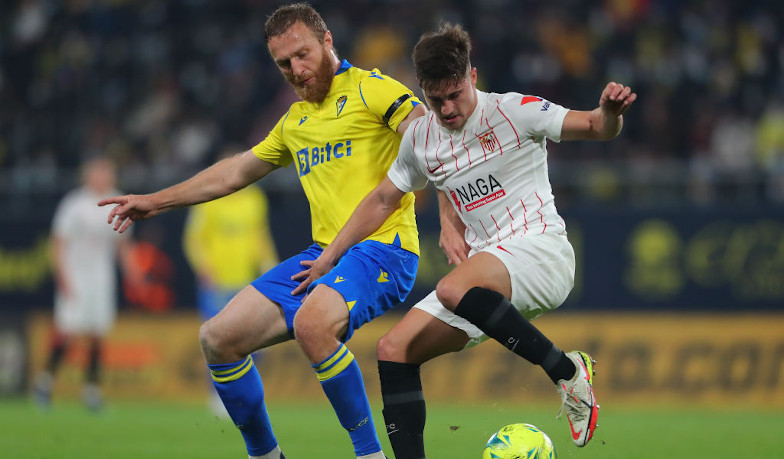 Foto: 19. kolejka: Sevilla zmniejsza stratę do Realu