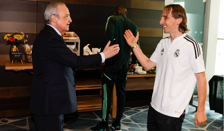 Foto: Florentino Pérez dołączył do drużyny
