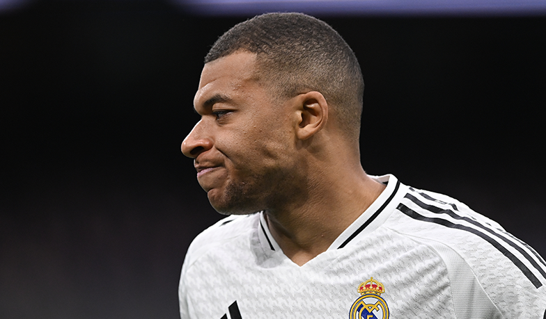 Foto: Mbappé miał wyrywany ząb i może nie zagrać z Realem Sociedad