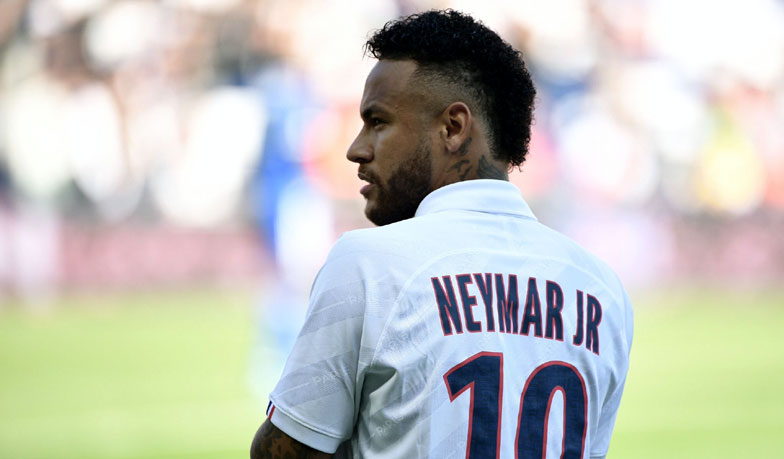 Foto: Przewrotka Neymara daje wygraną PSG